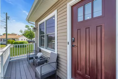 203 Jasinski Ave, Manville, NJ 08835 - Photo 4