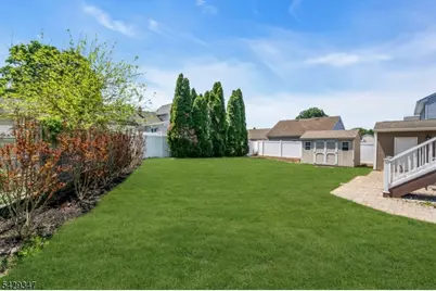 203 Jasinski Ave, Manville, NJ 08835 - Photo 32