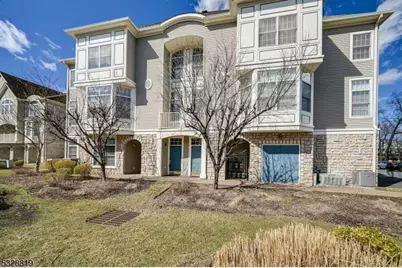 103 Crown Ct, Livingston, NJ 07039 - Photo 2