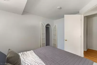 2455 3rd St, Fort Lee, NJ 07024 - Photo 16