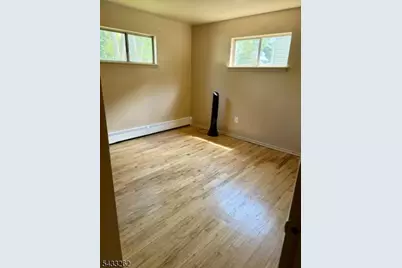 10 Washington Rd #1, Ogdensburg, NJ 07439 - Photo 2
