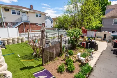 238 Westminster Pl, Lodi, NJ 07644 - Photo 20