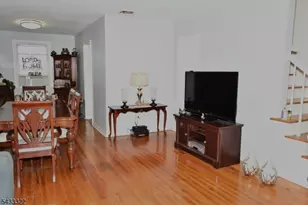 35 Elmwood Terrace, Elmwood Park, NJ 07407 - Photo 4