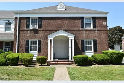 35 Elmwood Ter #35, Elmwood Park, NJ 07407 - Photo 1