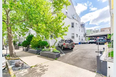 257 Parker St, Newark, NJ 07104 - Photo 24
