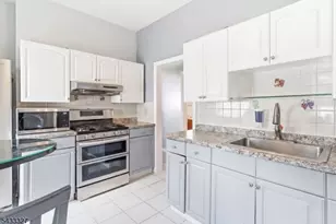 257 Parker St, Newark, NJ 07104 - Photo 16