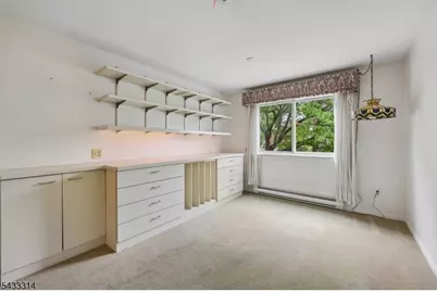 1 Peabody Ct, Teaneck Township, NJ 07666 - Photo 18