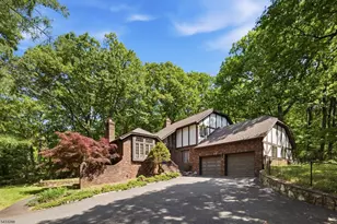 2 Carol Rd, Kinnelon, NJ 07405 - Photo 1