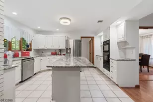 2 Carol Rd, Kinnelon, NJ 07405 - Photo 8