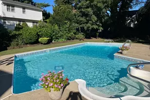 3 Carol Ct, Cranford Township, NJ 07016 - Photo 2