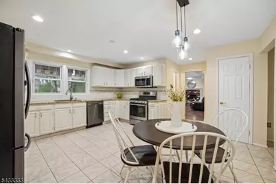 3 Carol Ct, Cranford Township, NJ 07016 - Photo 6
