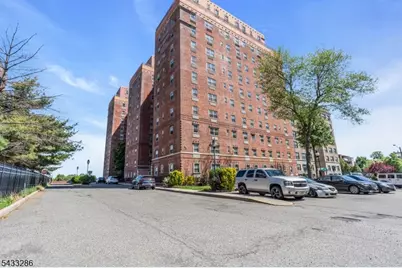 70 S Munn Ave #1002, East Orange, NJ 07018 - Photo 24