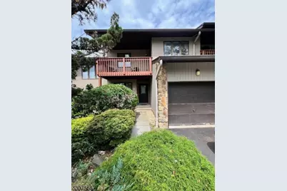 7 Dogwood Ct #7, Woodland Park, NJ 07424 - Photo 2