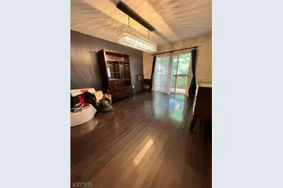 7 Dogwood Ct #7, Woodland Park, NJ 07424 - Photo 6