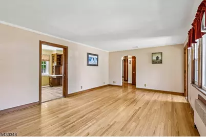 27 Shawnee Rd, Cranford Township, NJ 07016 - Photo 6