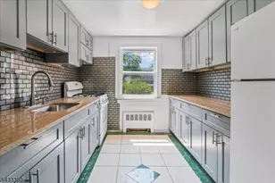 21A Carolyn Terrace, Roselle, NJ 07203 - Photo 16