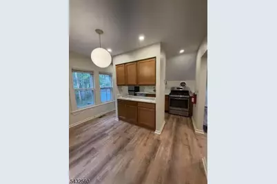 39 Wetmore Ave  Unit #B, Morristown, NJ 07960 - Photo 10