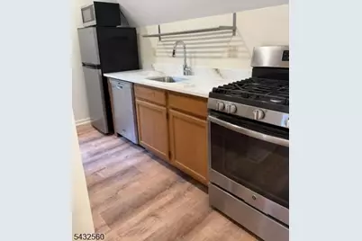 39 Wetmore Ave  Unit #B, Morristown, NJ 07960 - Photo 8