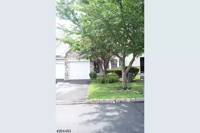 220 Patriot Hill Dr, Bernards Township, NJ 07920 - Photo 2