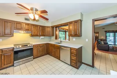 181 Center Grove Rd, Randolph Township, NJ 07869 - Photo 14