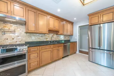 101 Maple Ave, Berkeley Heights Township, NJ 07922 - Photo 16