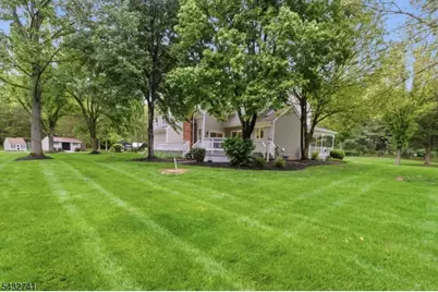 2 Deer Run, Clinton Township, NJ 08833 - Photo 8