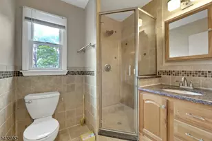 17 Butler Pl, Wanaque, NJ 07420 - Photo 8