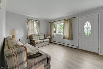 17 Butler Pl, Wanaque, NJ 07420 - Photo 16