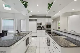 830 W Shore Dr, Kinnelon, NJ 07405 - Photo 20