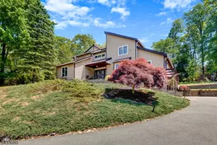 4 Sky Top Dr, Denville, NJ 07834 - Photo 2