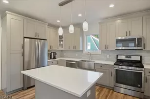28 Hazelwood Rd, Bloomfield, NJ 07003 - Photo 1