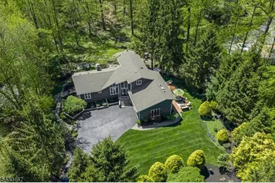 4 Colonel Evans Dr, Morris Township, NJ 07960 - Photo 2
