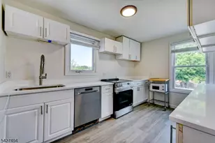 37 E Somerset St, Raritan, NJ 08869 - Photo 6