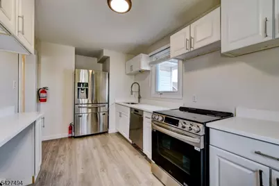 37 E Somerset St #2, Raritan, NJ 08869 - Photo 2