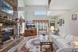 42 Copper Penny Rd, Raritan Township, NJ 08822 - Photo 8