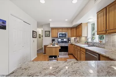 42 Copper Penny Rd, Raritan Township, NJ 08822 - Photo 14