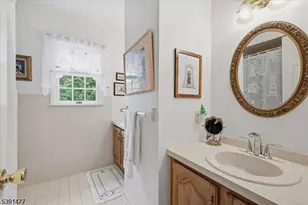 42 Copper Penny Rd, Raritan Township, NJ 08822 - Photo 28