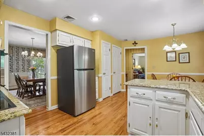 189 Old Farmers Rd, Washington Township, NJ 07853 - Photo 18
