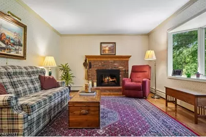 189 Old Farmers Rd, Washington Township, NJ 07853 - Photo 22