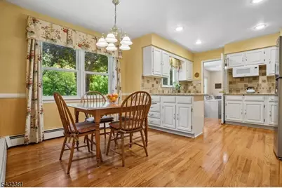 189 Old Farmers Rd, Washington Township, NJ 07853 - Photo 14