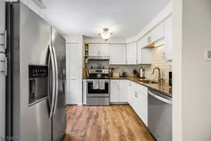 400 -23 E Randolph Ave, Mine Hill, NJ 07803 - Photo 12