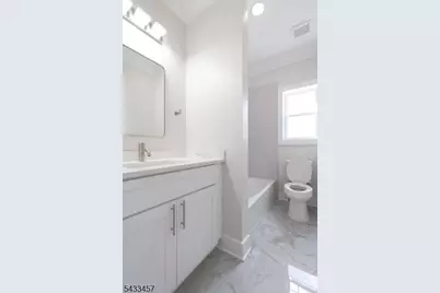 54 Navajo Ave, Parsippany, NJ 07034 - Photo 10