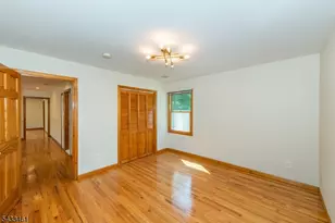 77 Rockwood Rd, Florham Park, NJ 07932 - Photo 34