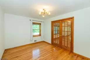 77 Rockwood Rd, Florham Park, NJ 07932 - Photo 14