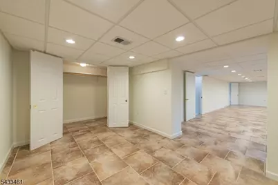 77 Rockwood Rd, Florham Park, NJ 07932 - Photo 38