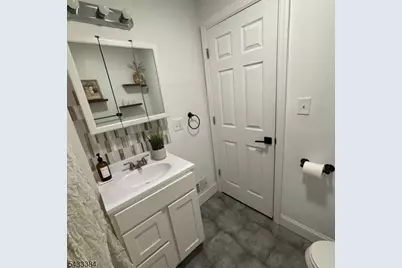 43 Bragaw Ave, Newark, NJ 07112 - Photo 10