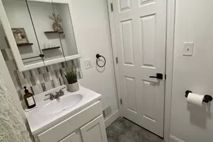 43 Bragaw Ave, Newark, NJ 07112 - Photo 10