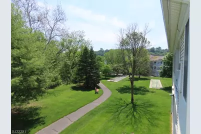 4020 Brookfield Glen Dr, White Township, NJ 07823 - Photo 2
