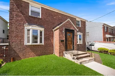 38 Webster St, Irvington, NJ 07111 - Photo 2