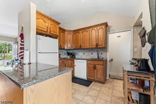 5 Willow Ave, Piscataway Township, NJ 08854 - Photo 6